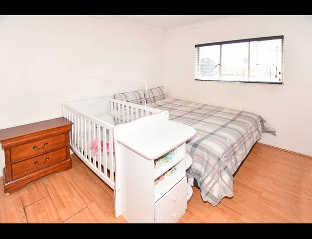 2 BEDROOM APARTMENT FOR SALE IN NOORDHANG